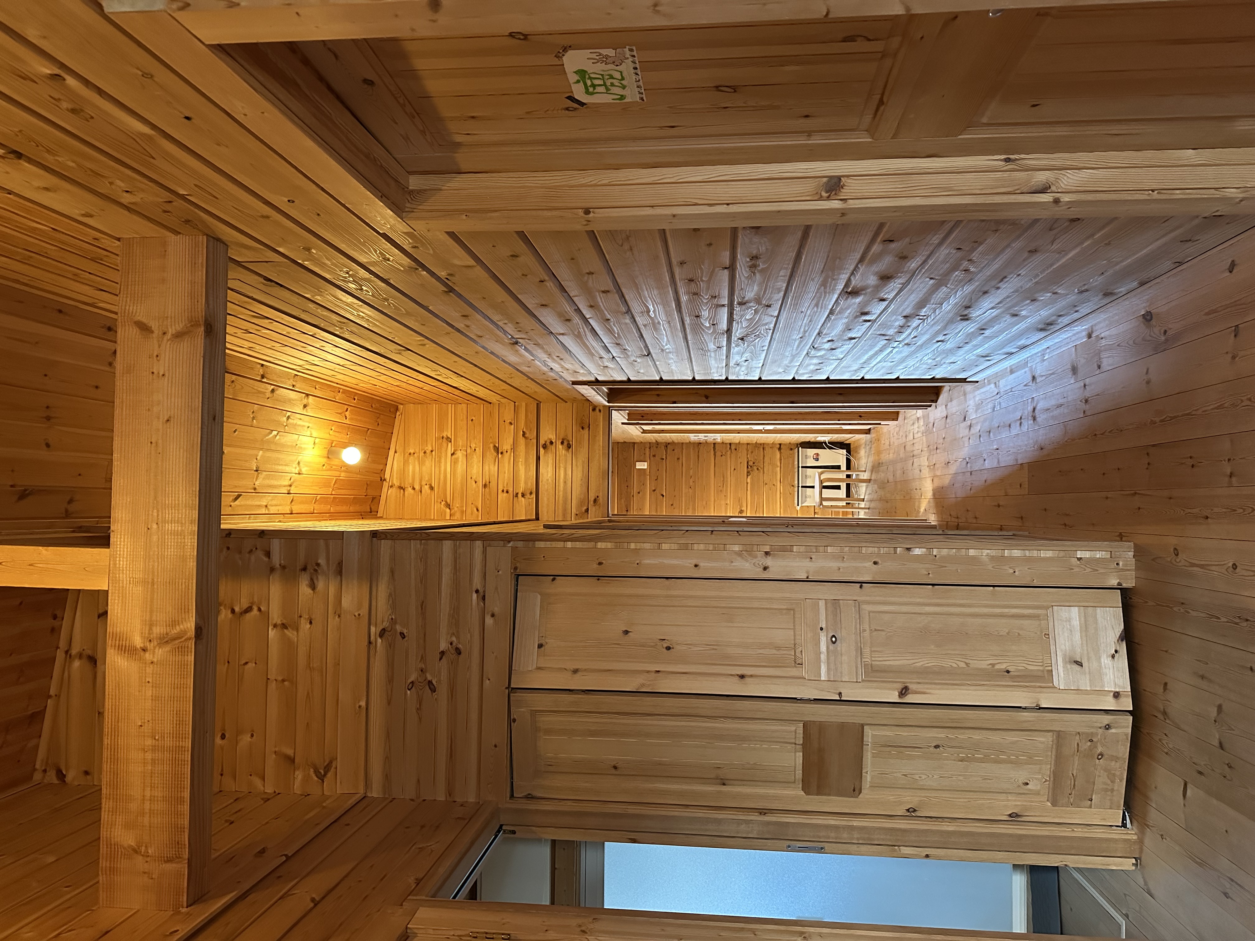 ログハウスにお引越し